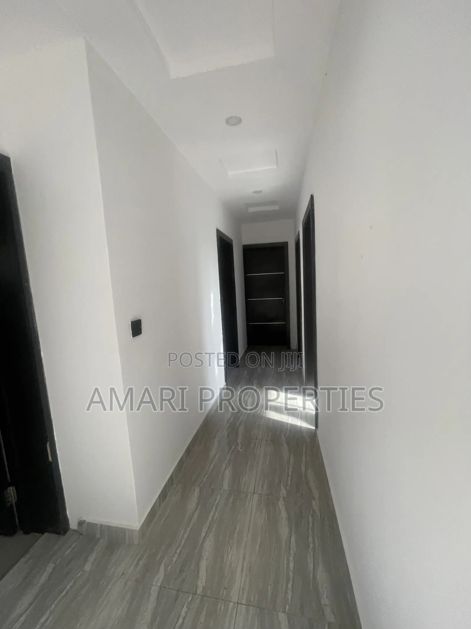3bdrm Block of Flats in Fara Park, Ajah for rent
