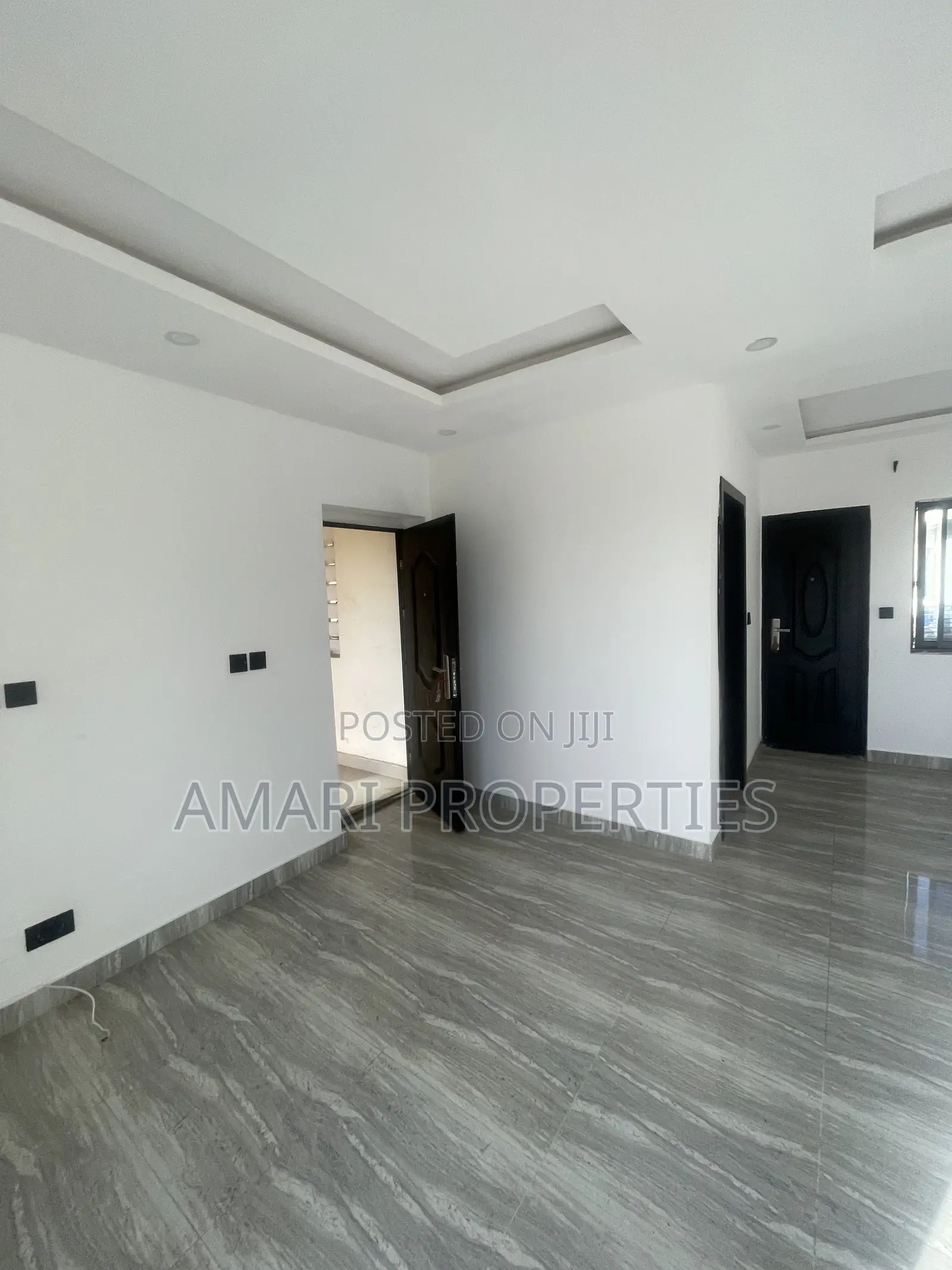 3bdrm Block of Flats in Fara Park, Ajah for rent