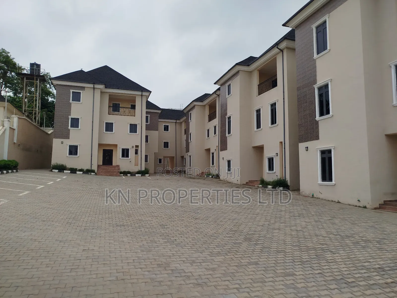 5bdrm Townhouse / Terrace in Corporate Letting 5, Guzape District