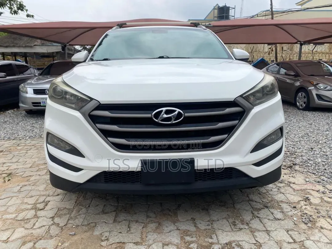 Hyundai Tucson Sport FWD 2016 White