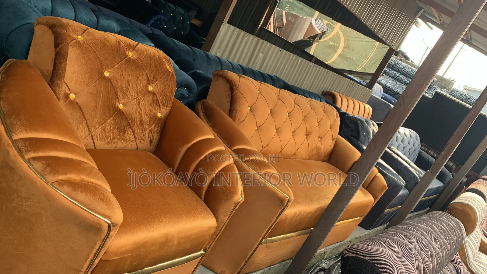 Full Sofa Set With Oval Arms