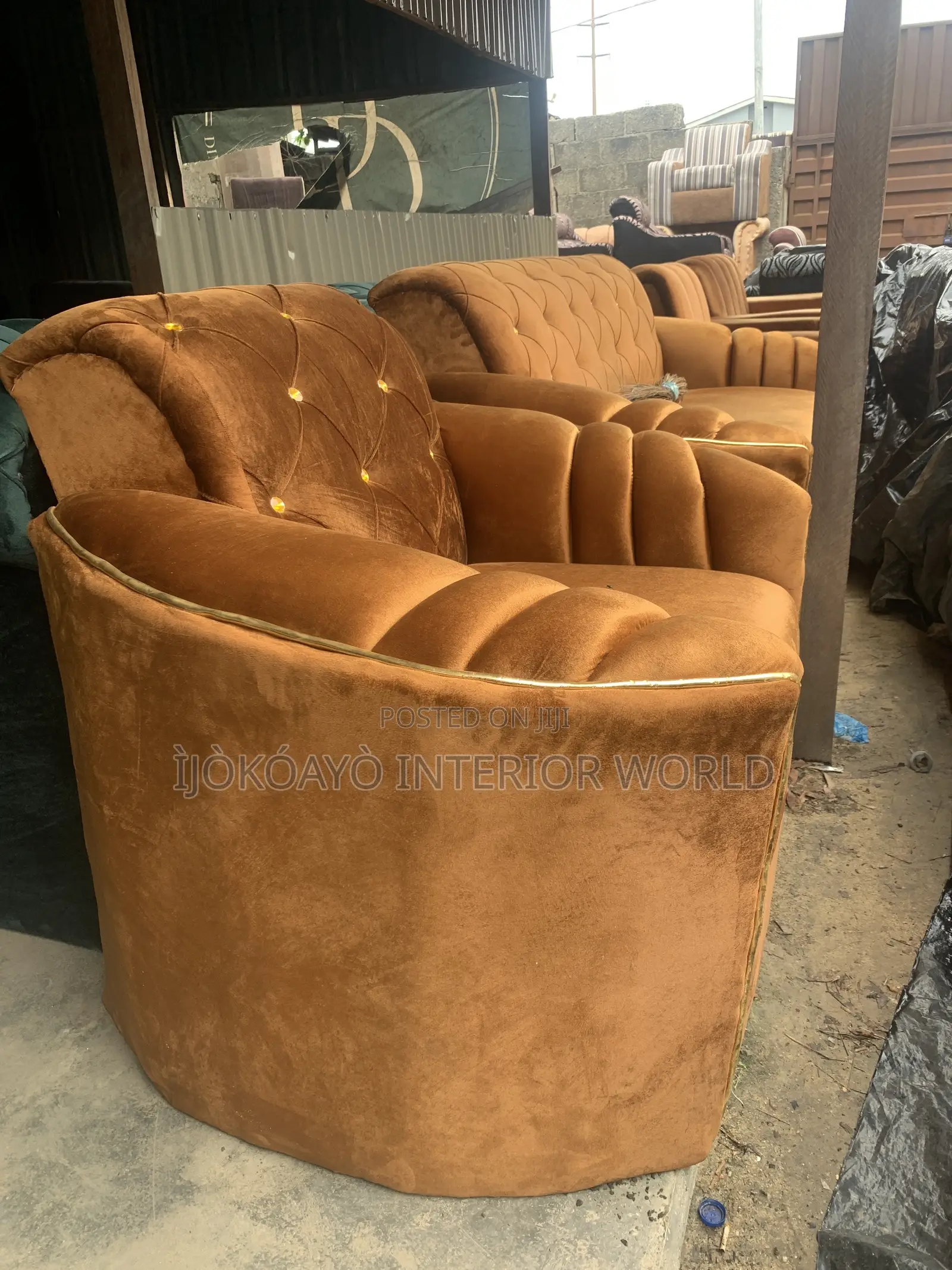 Full Sofa Set With Oval Arms