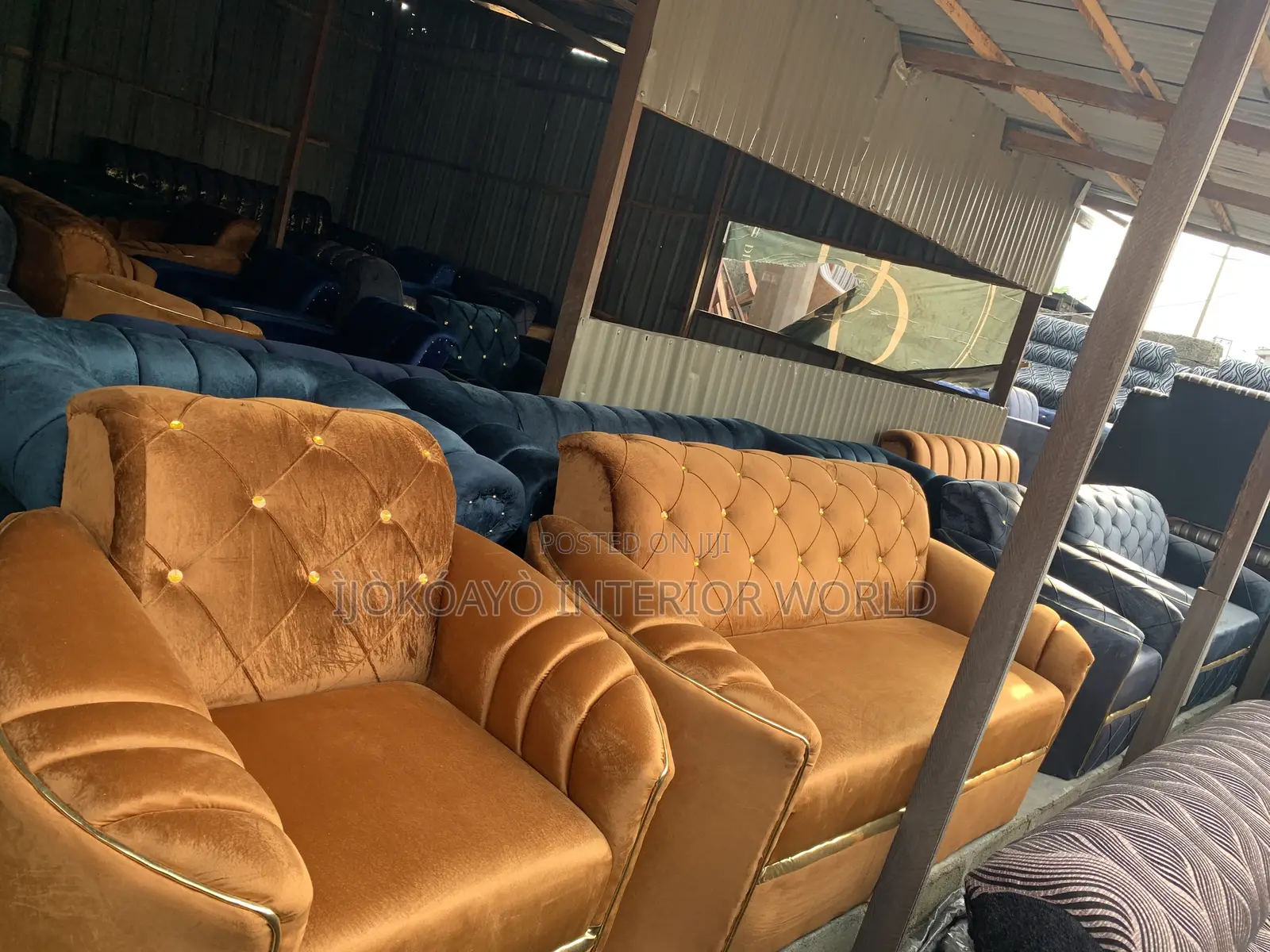 Full Sofa Set With Oval Arms