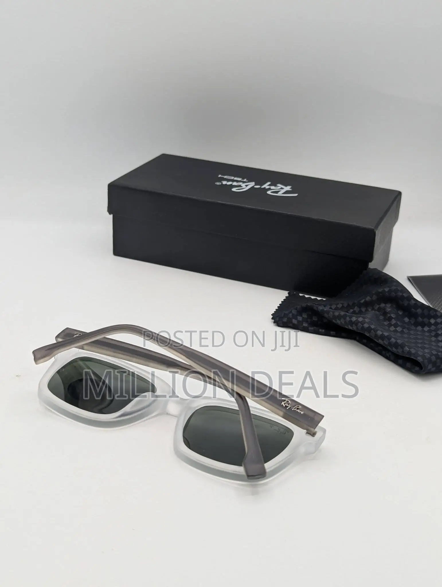 Square Stylish Retro Men's Sunglasses