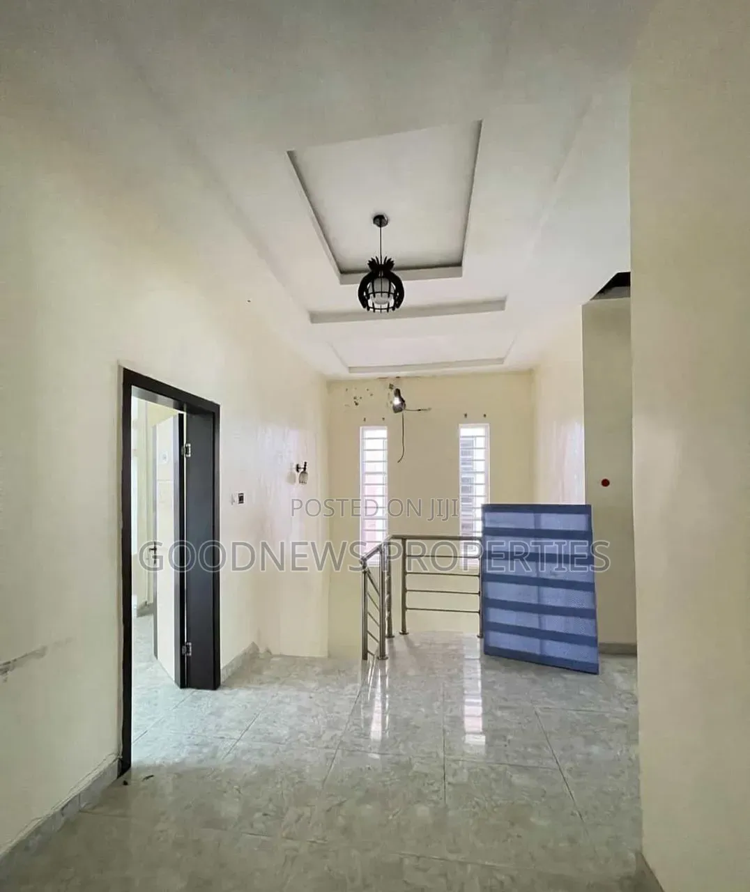 4bdrm Duplex in Chevron for rent