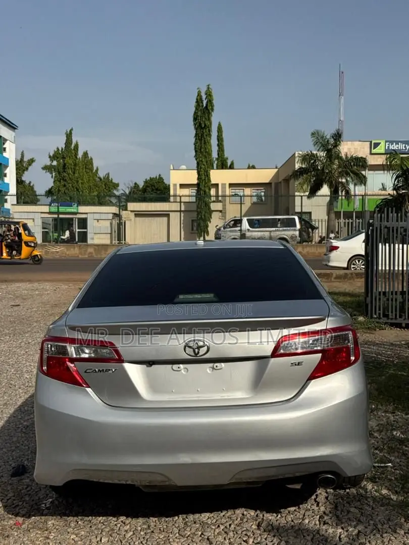 Toyota Camry 2013 Silver