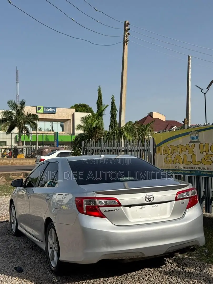 Toyota Camry 2013 Silver