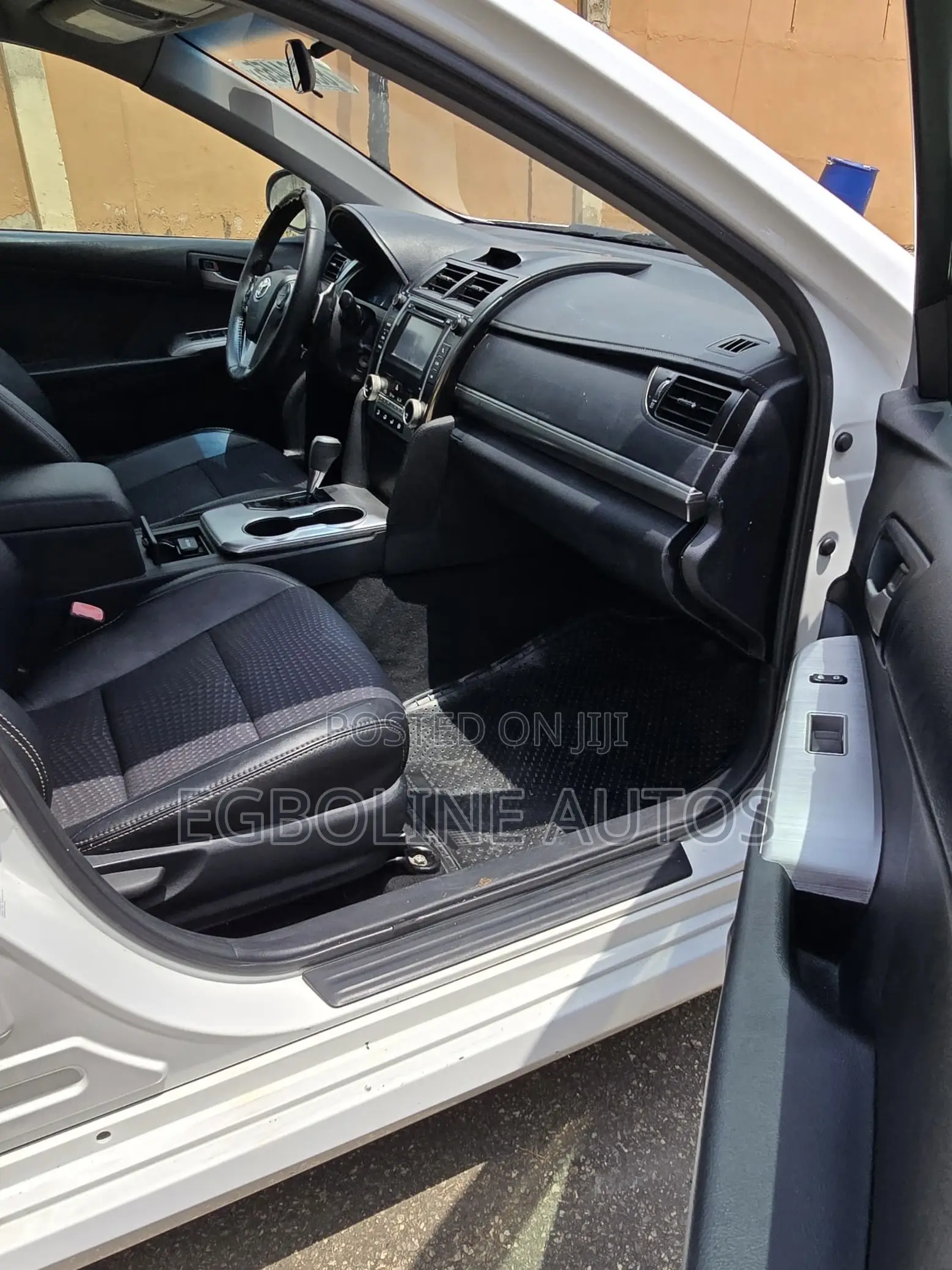 Toyota Camry L 4dr Sedan (2.5L 4cyl 6A) 2013 White