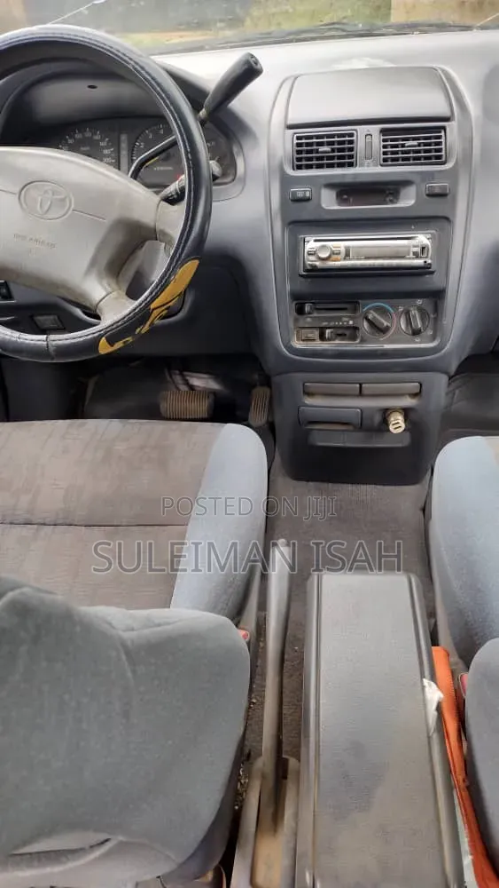 Toyota Picnic 2.0 FWD 2005 Blue