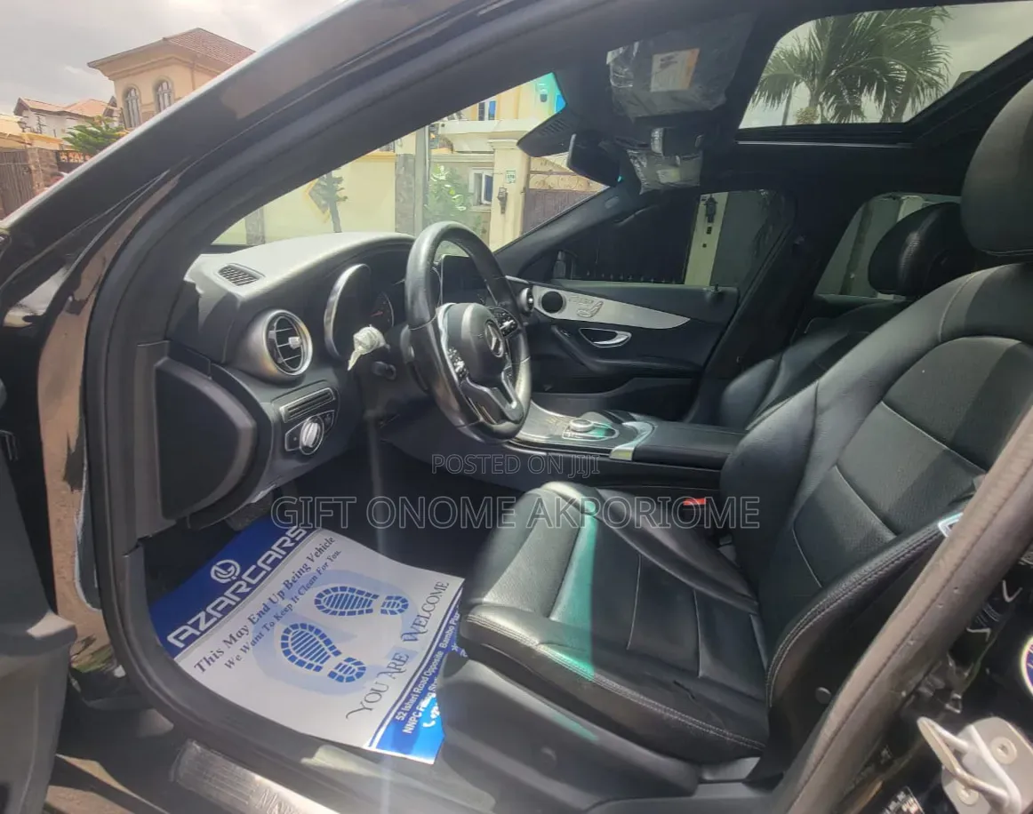Mercedes-Benz C300 2019 Black
