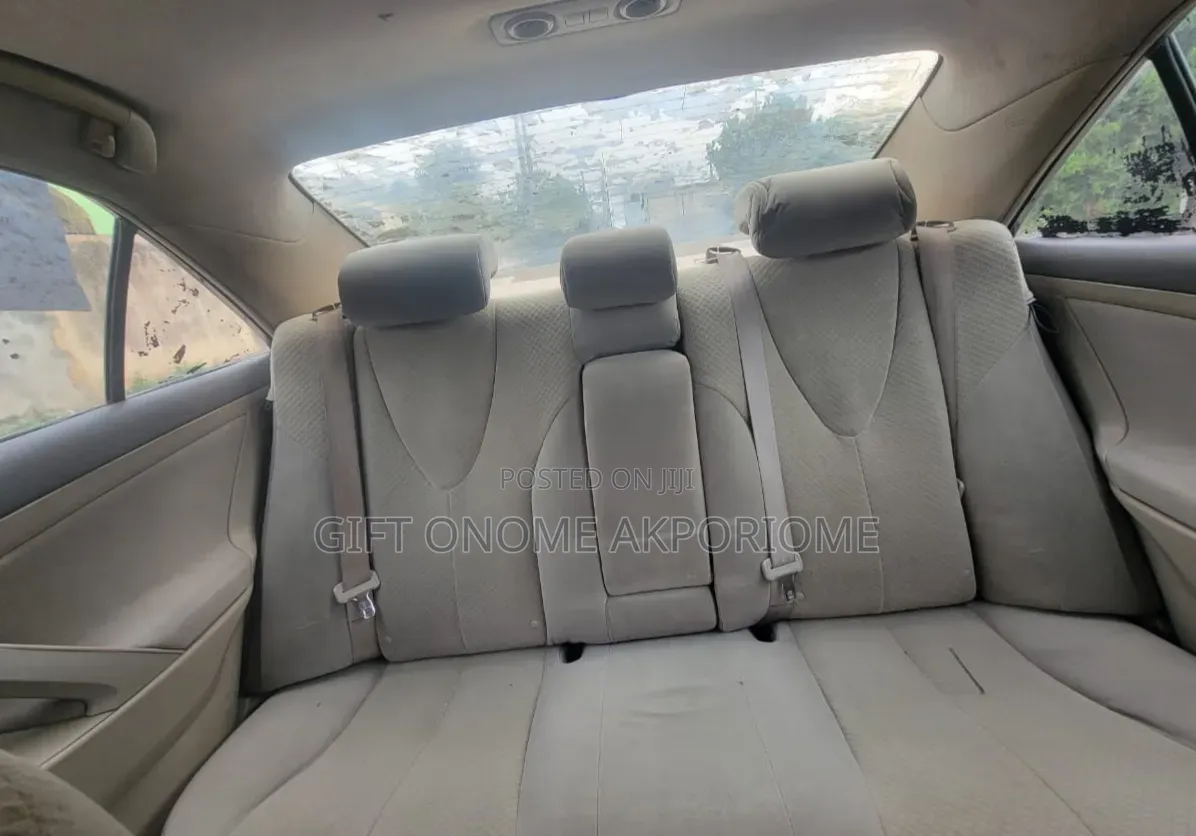 Toyota Camry LE 4dr Sedan (2.4L 4cyl 5A) 2007 Gold