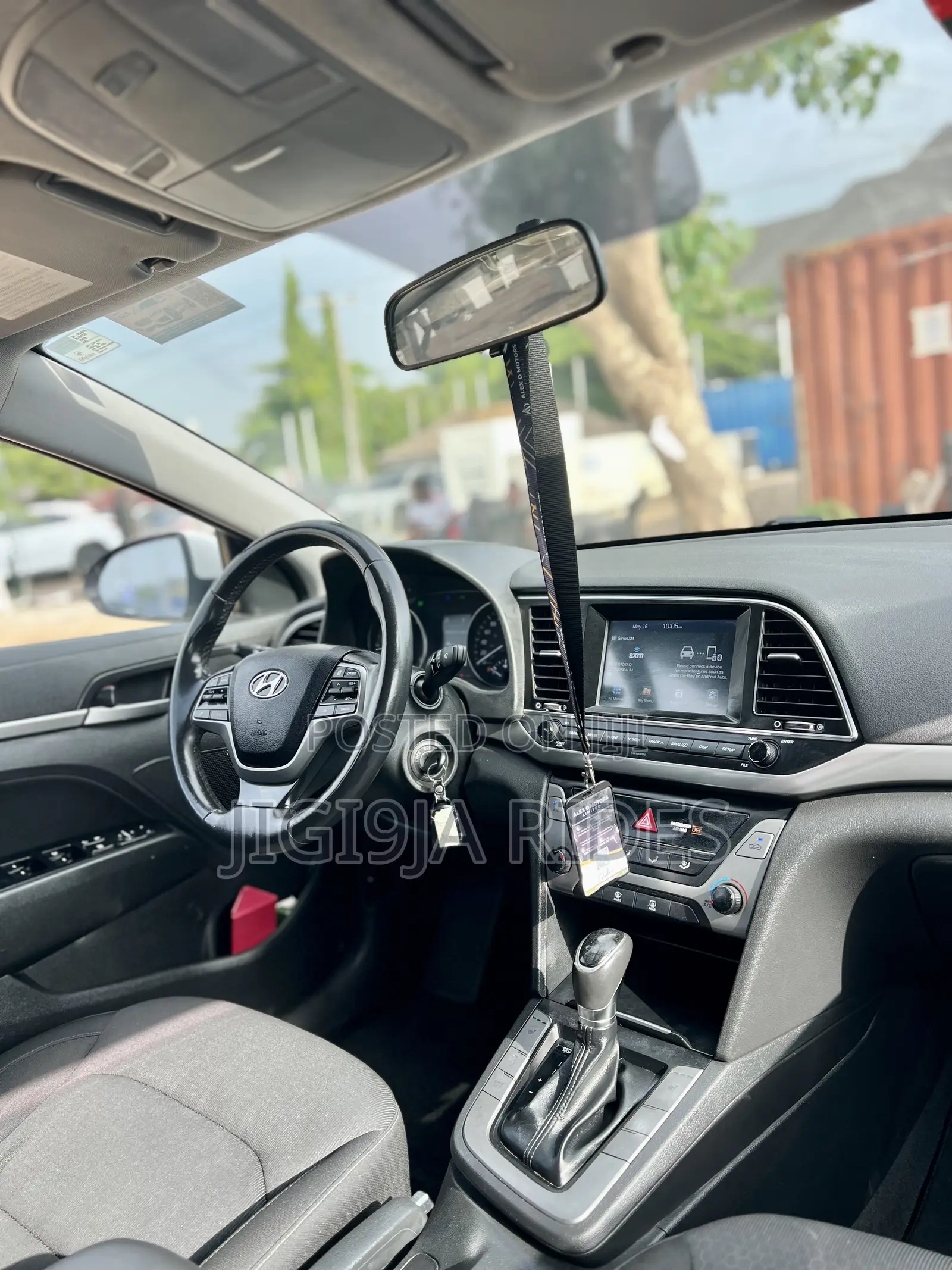 Hyundai Elantra 2018 White