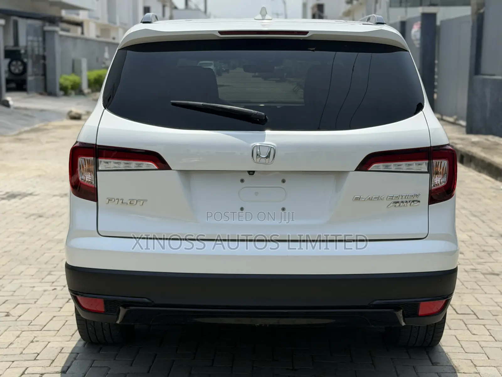 Honda Pilot Black Edition AWD 2020 White