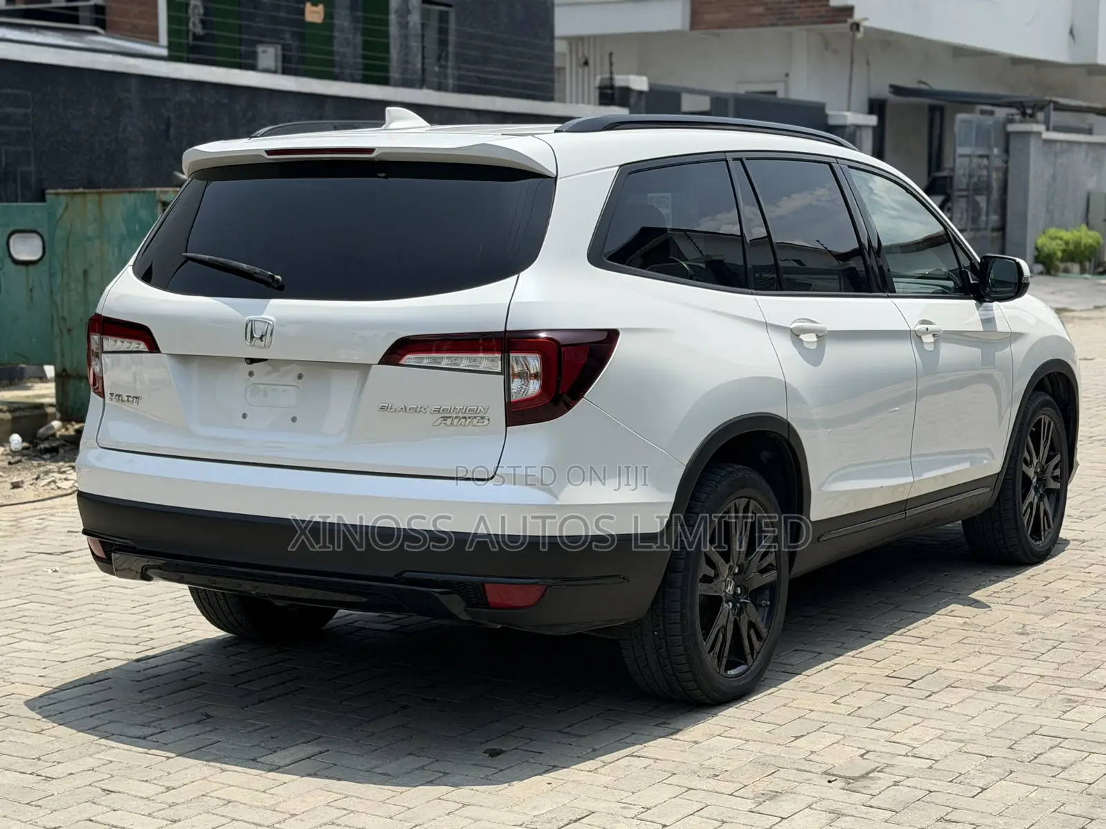 Honda Pilot Black Edition AWD 2020 White