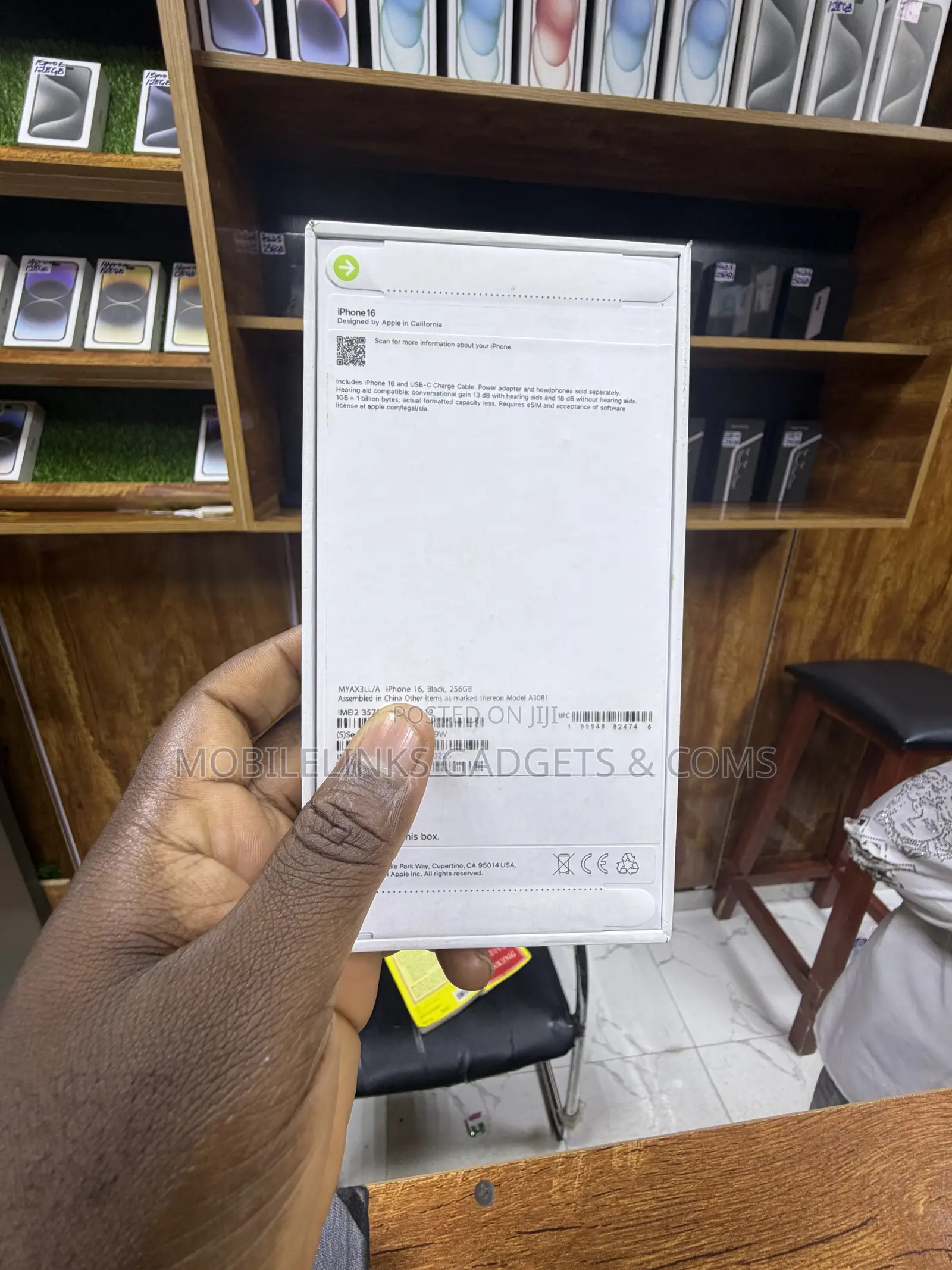 New Apple iPhone 16 256 GB Black