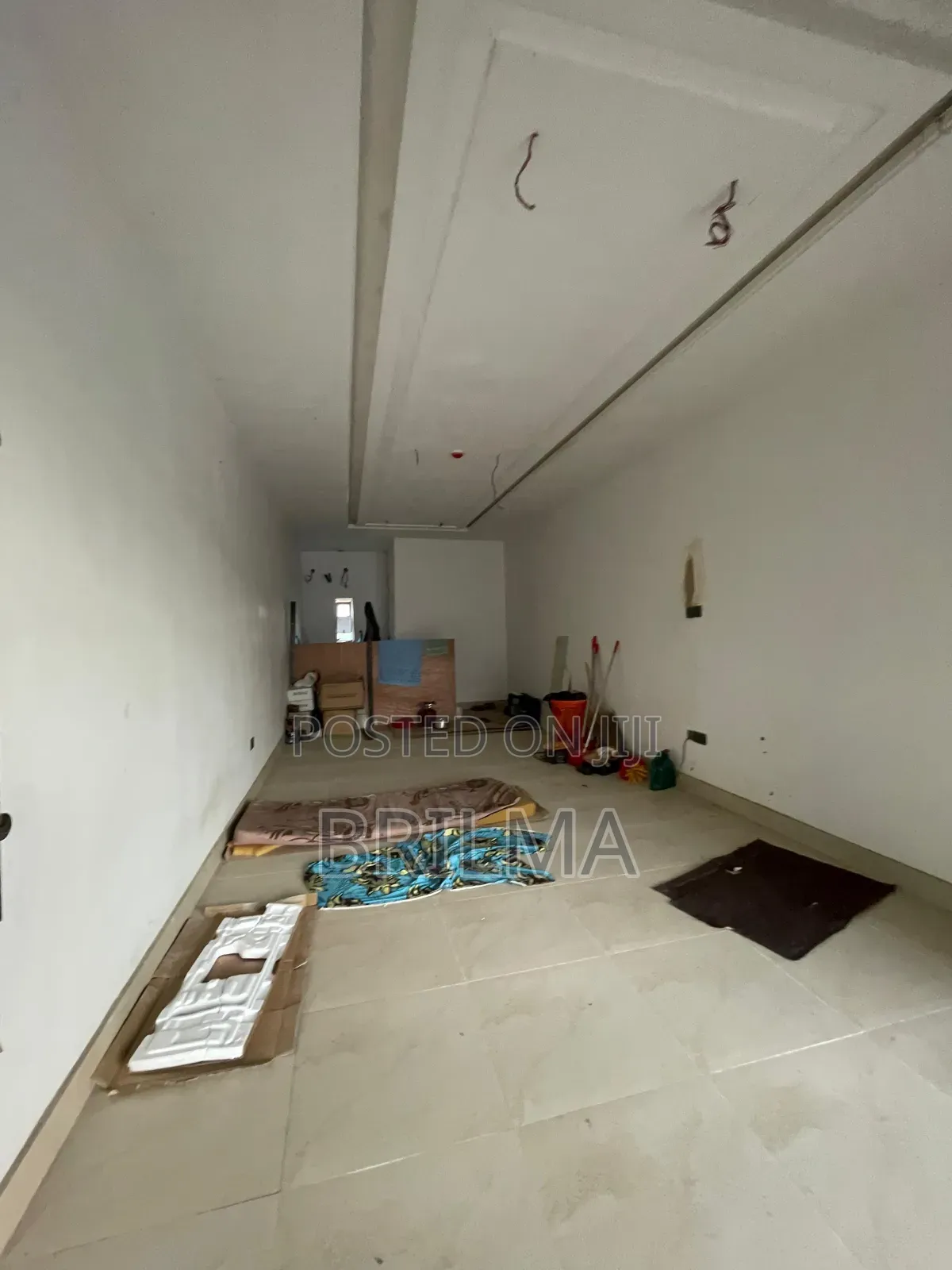 Shop And Office Space In Gwarimpa For Sale