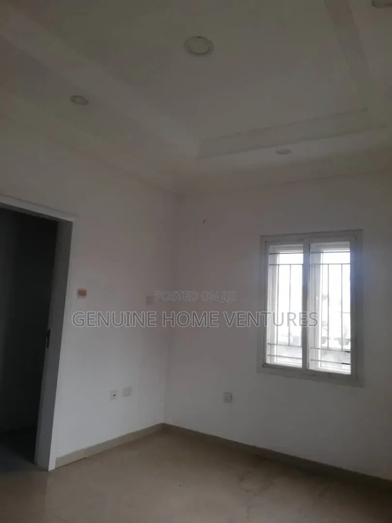 Shop Upstairs in Lekki Phase One