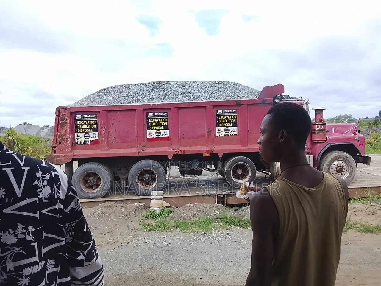 Affordable 30 Tons Granite Chippings – Fast Delivery