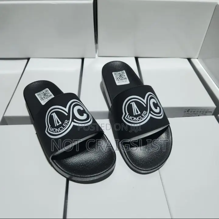 Soft Designer Slides for Guys | Comfortable Cover Slides