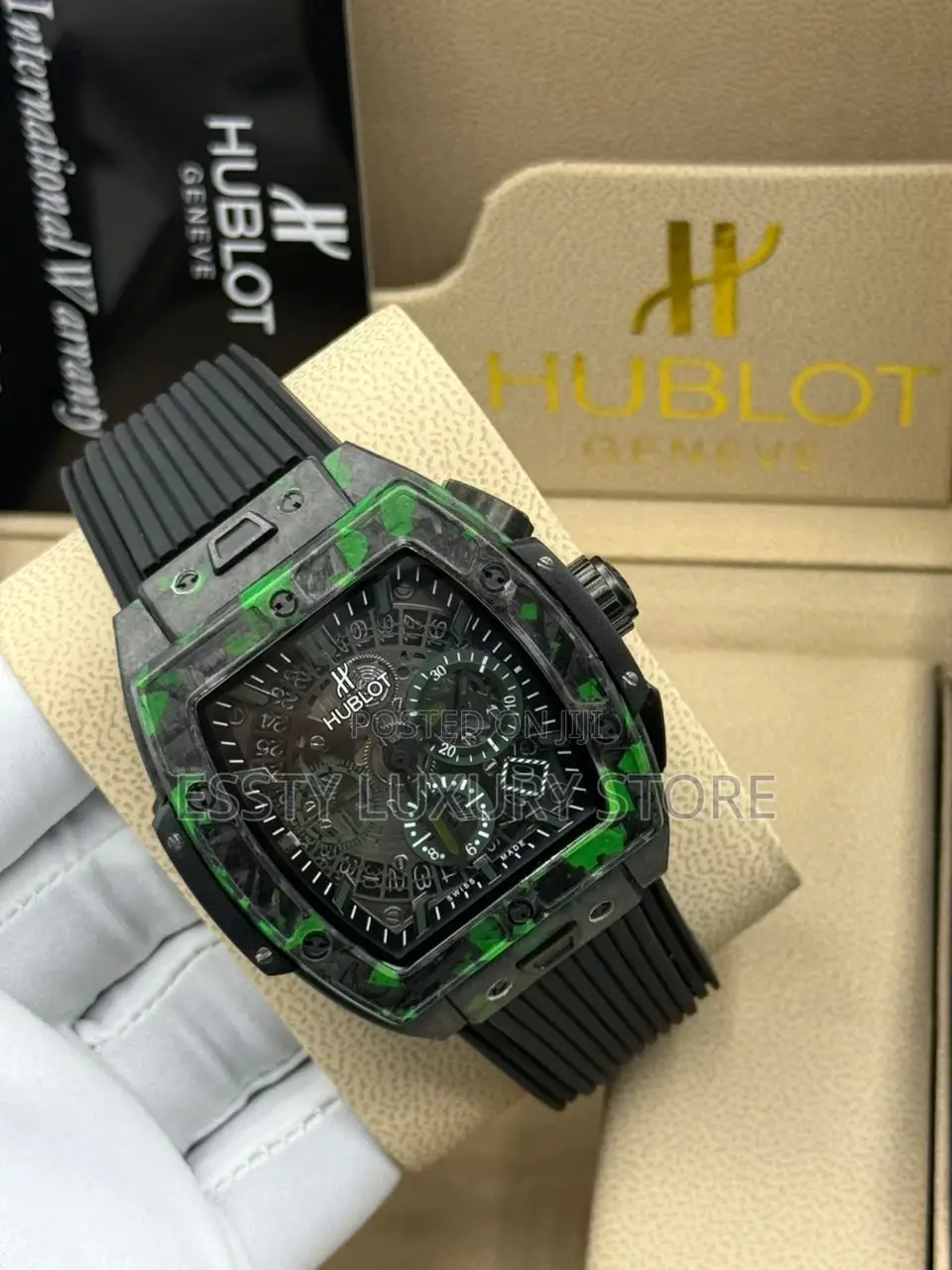 Automatic Engine Luxury Hublot Rubber Wristwatch
