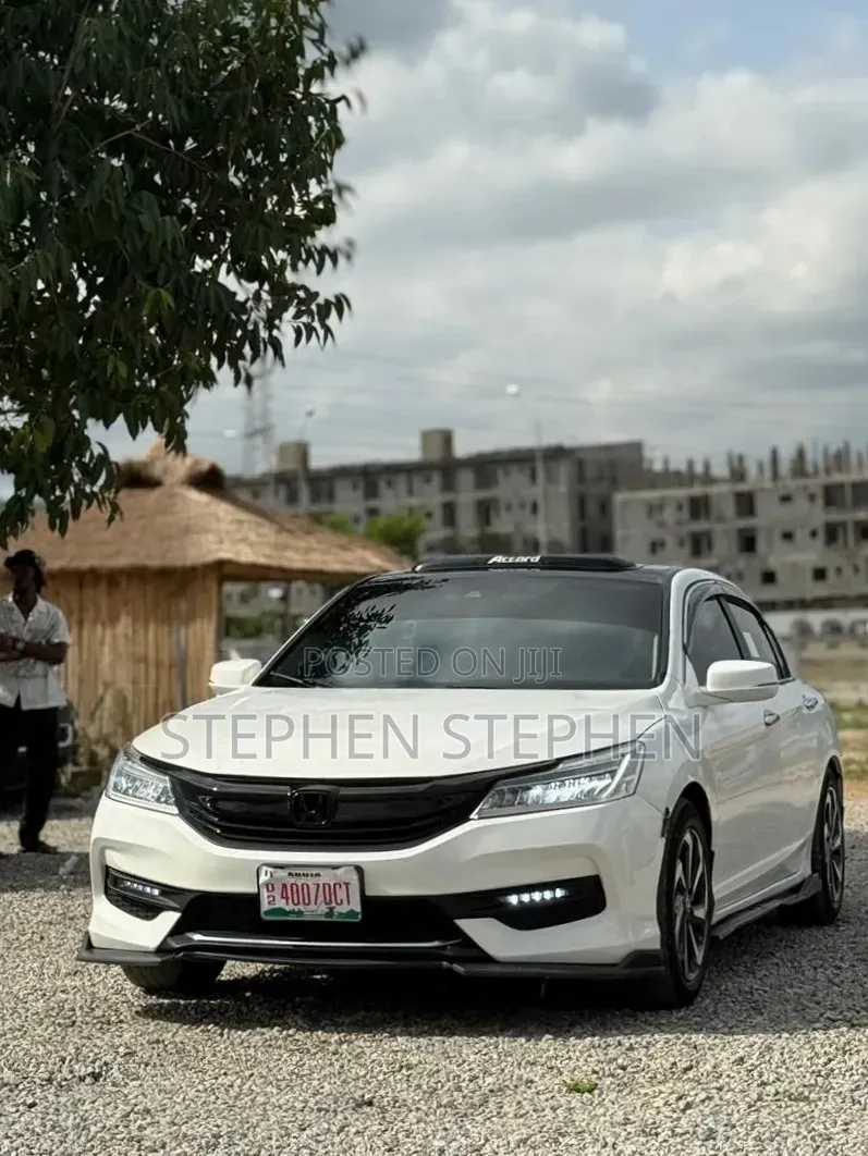 Honda Accord EX-L V-6 4dr Sedan FWD (3.5L 6cyl 6A) 2013 White