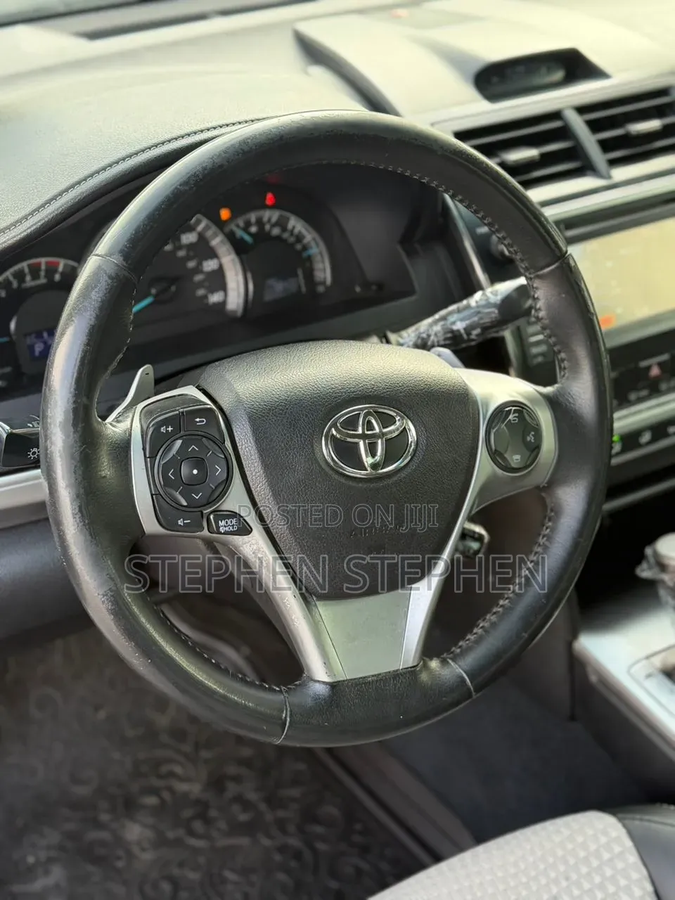 Toyota Camry SE 4dr Sedan (2.5L 4cyl 6A) 2014 Gray