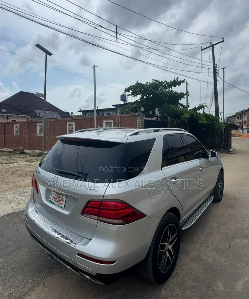 Mercedes-Benz GLE-Class 2016 Silver