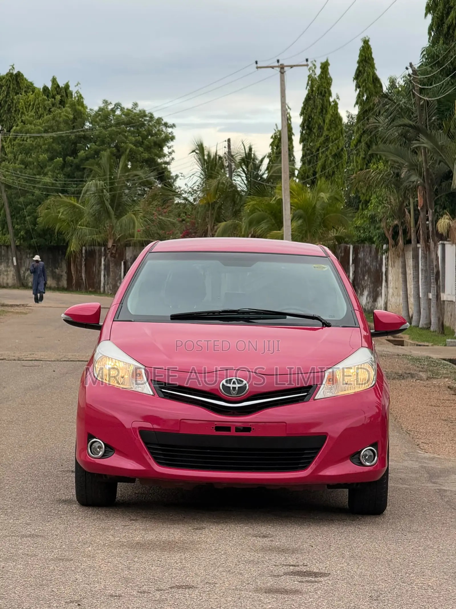Toyota Yaris 2012 Red
