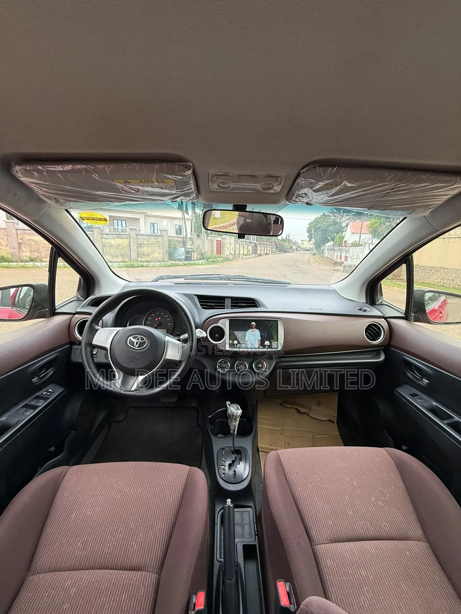 Toyota Yaris 2012 Red