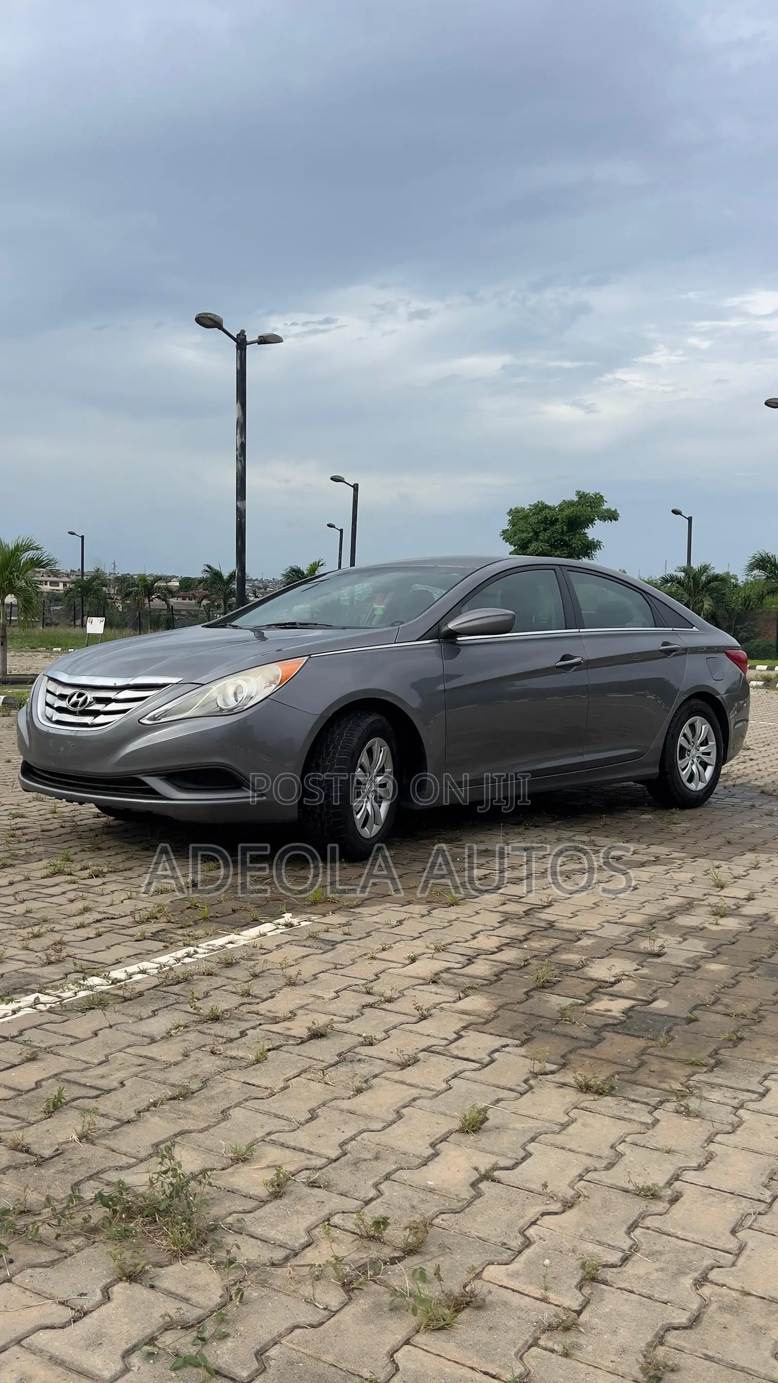 Hyundai Sonata GLS Sedan FWD (2.4L 4cyl 6A) 2011 Gray