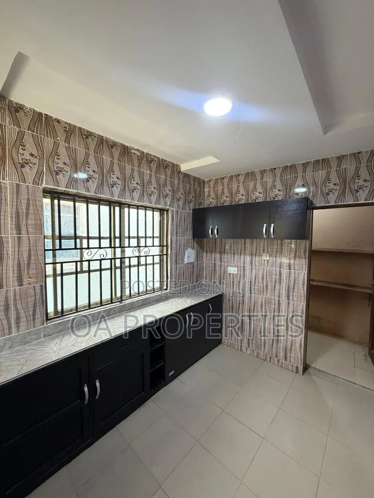 2bdrm Block of Flats in Adekunle Adebayo, Ibadan for rent