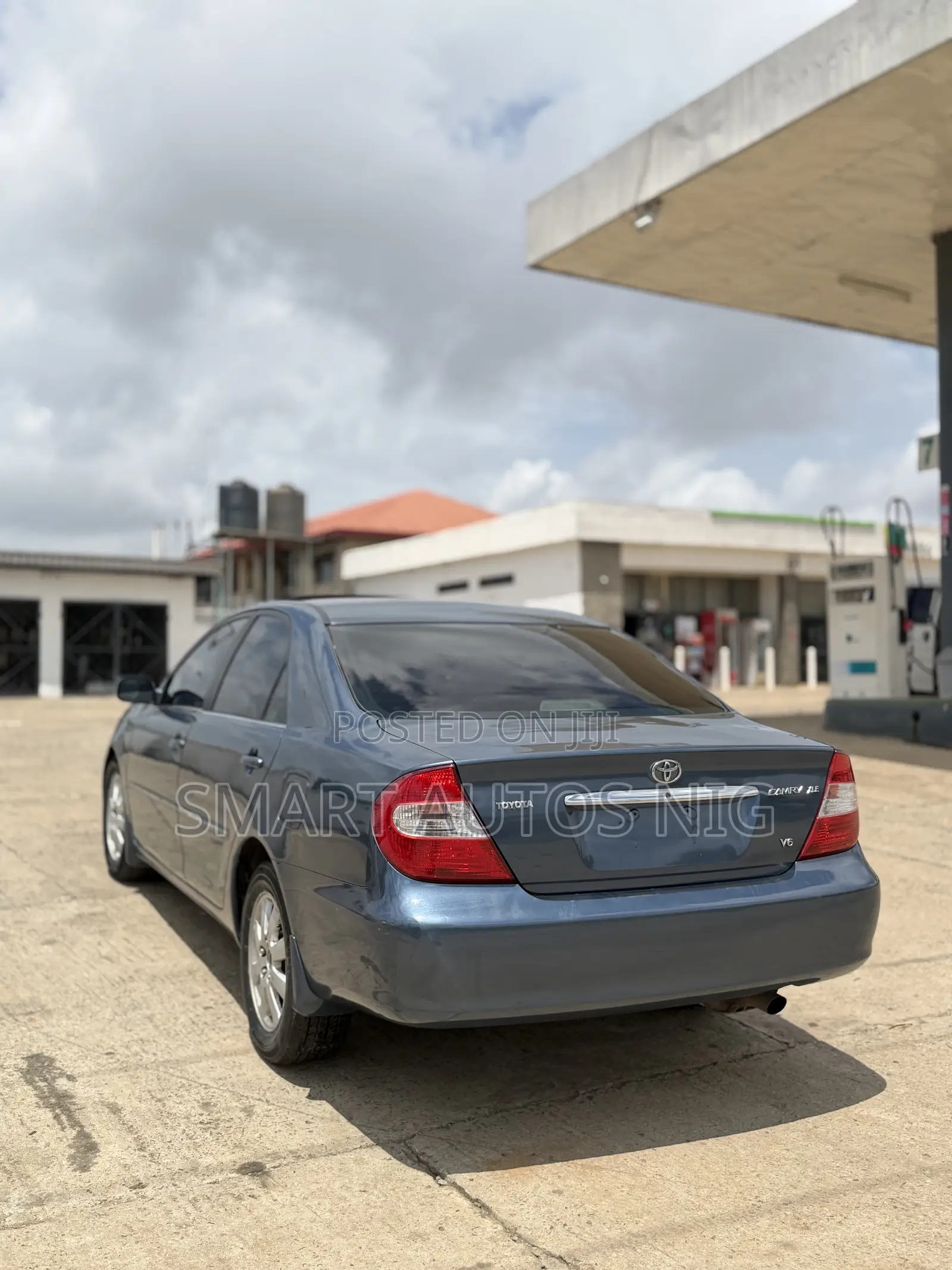Toyota Camry XLE V6 4dr Sedan (3.0L 6cyl 5A) 2004 Blue