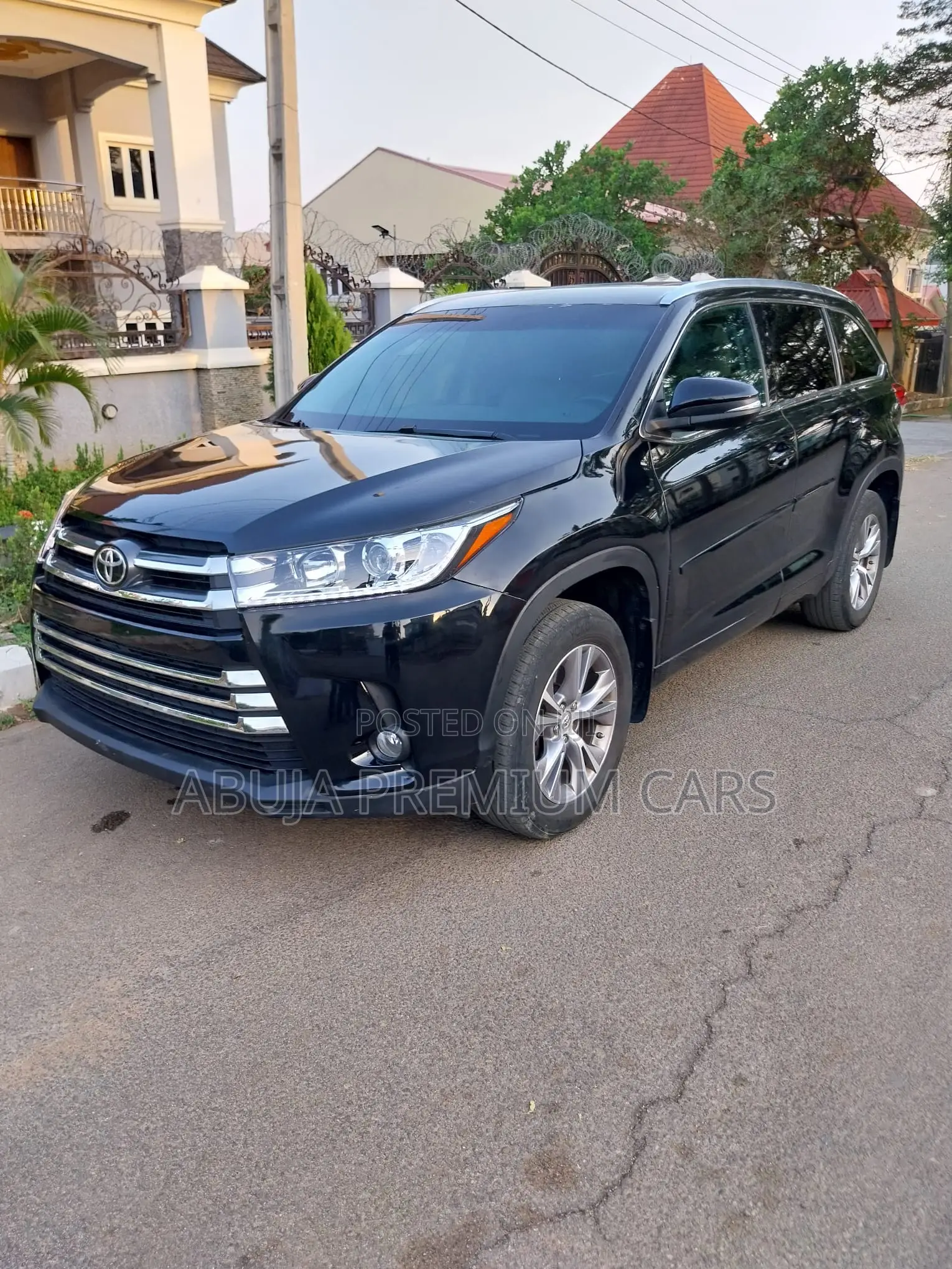 Toyota Highlander XLE 4dr SUV AWD (3.5L 6cyl 6A) 2015 Black