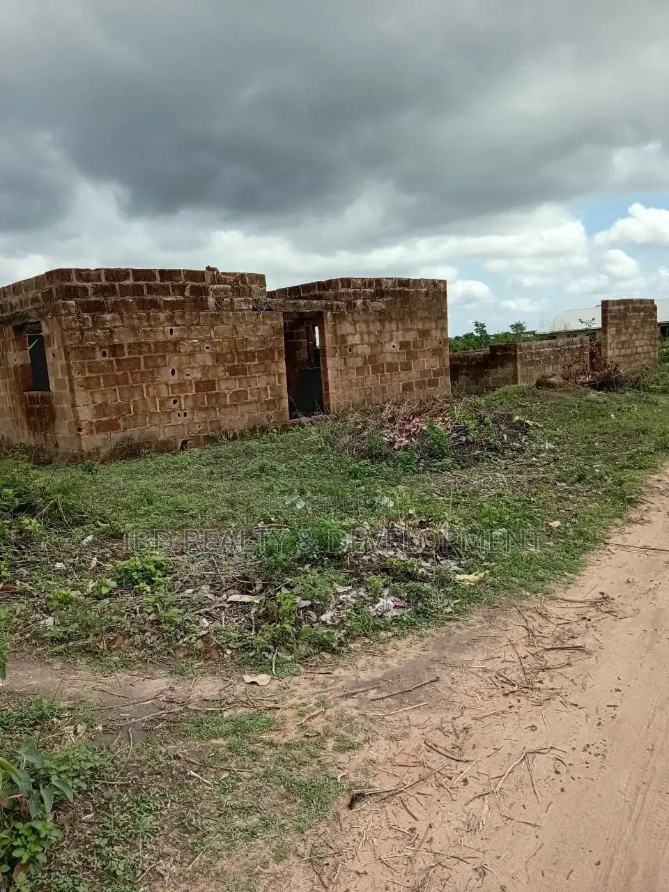 20rooms Self-Contained Hostel for Sale Kwara State University Malete.
