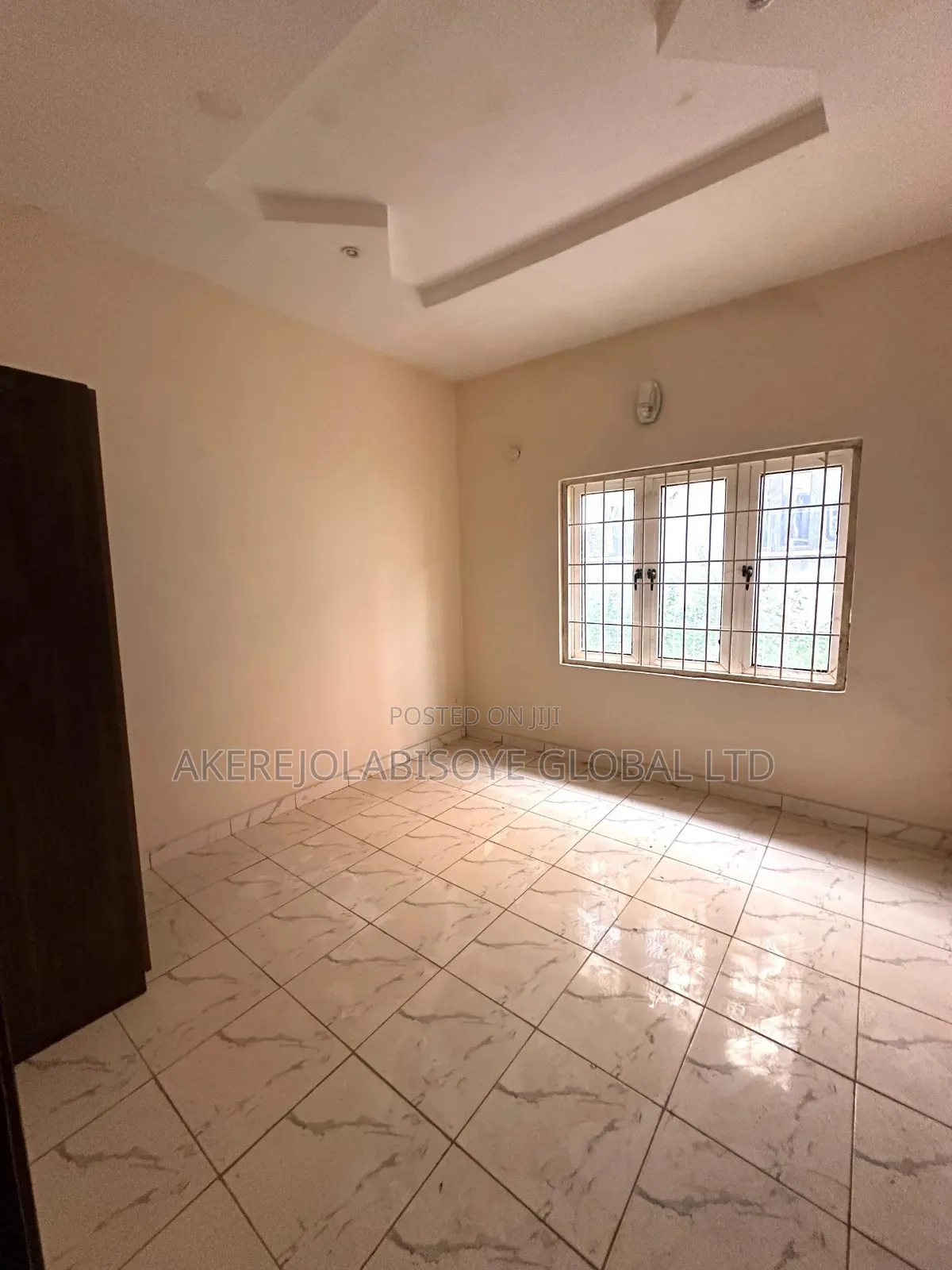 4bdrm Duplex in In An Estate for sale