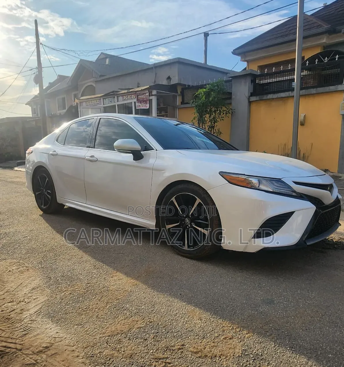 Toyota Camry XSE (2.5L 4cyl 8A) 2019 White