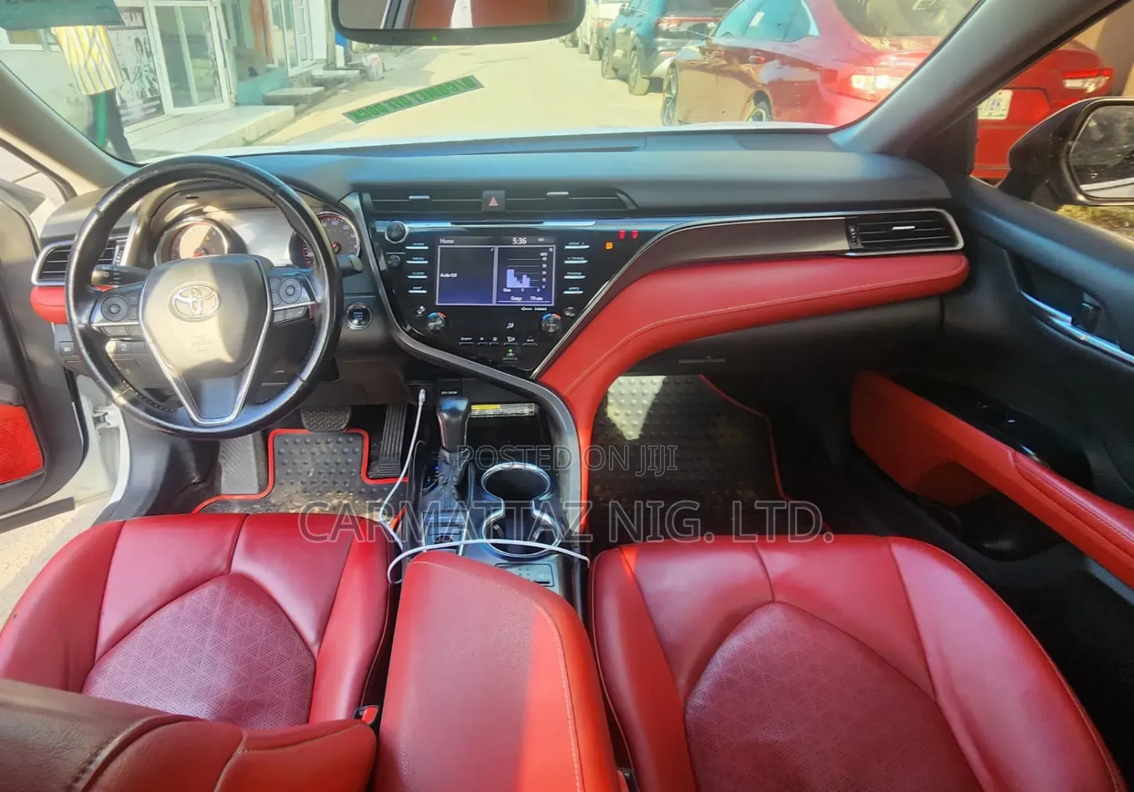 Toyota Camry XSE (2.5L 4cyl 8A) 2019 White