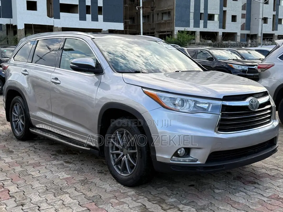 Toyota Highlander Limited V6 4x2 (3.5L 6cyl 6A) 2016 Silver