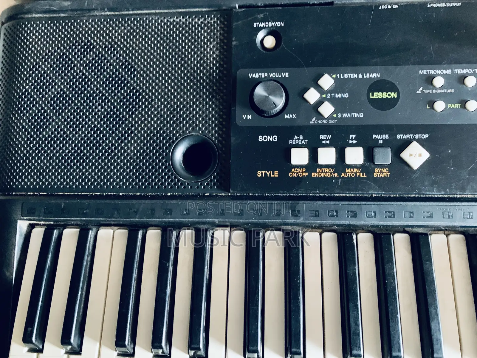 Yamaha PSR-E223 Keyboard | Lagos | Uk-Used, Tested 100%