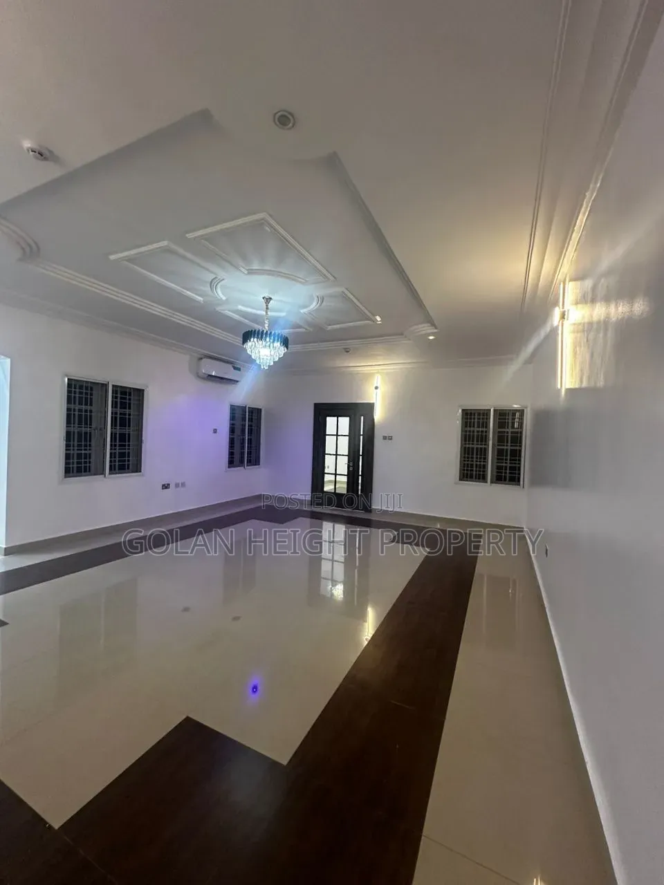 4bdrm Townhouse / Terrace in Diplomatic City Zone, Katampe Extension