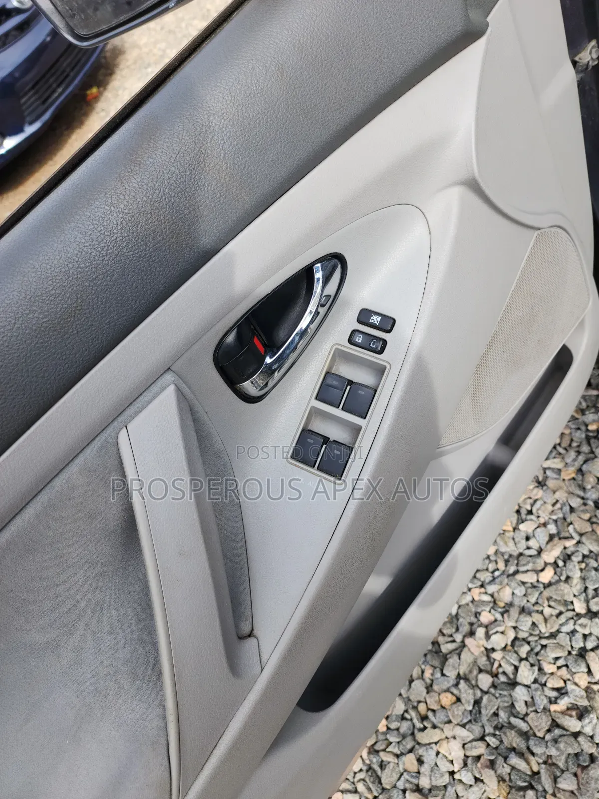 Toyota Camry LE 4dr Sedan (2.5L 4cyl 6AM) 2010 Gray