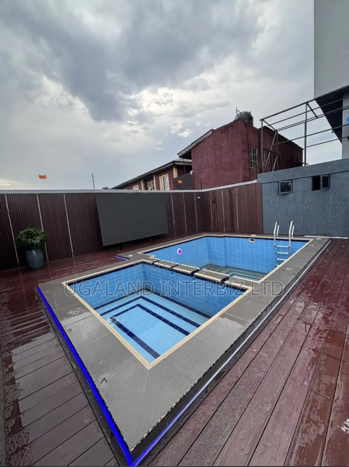Crystal Blend 12x25 Pool Tiles