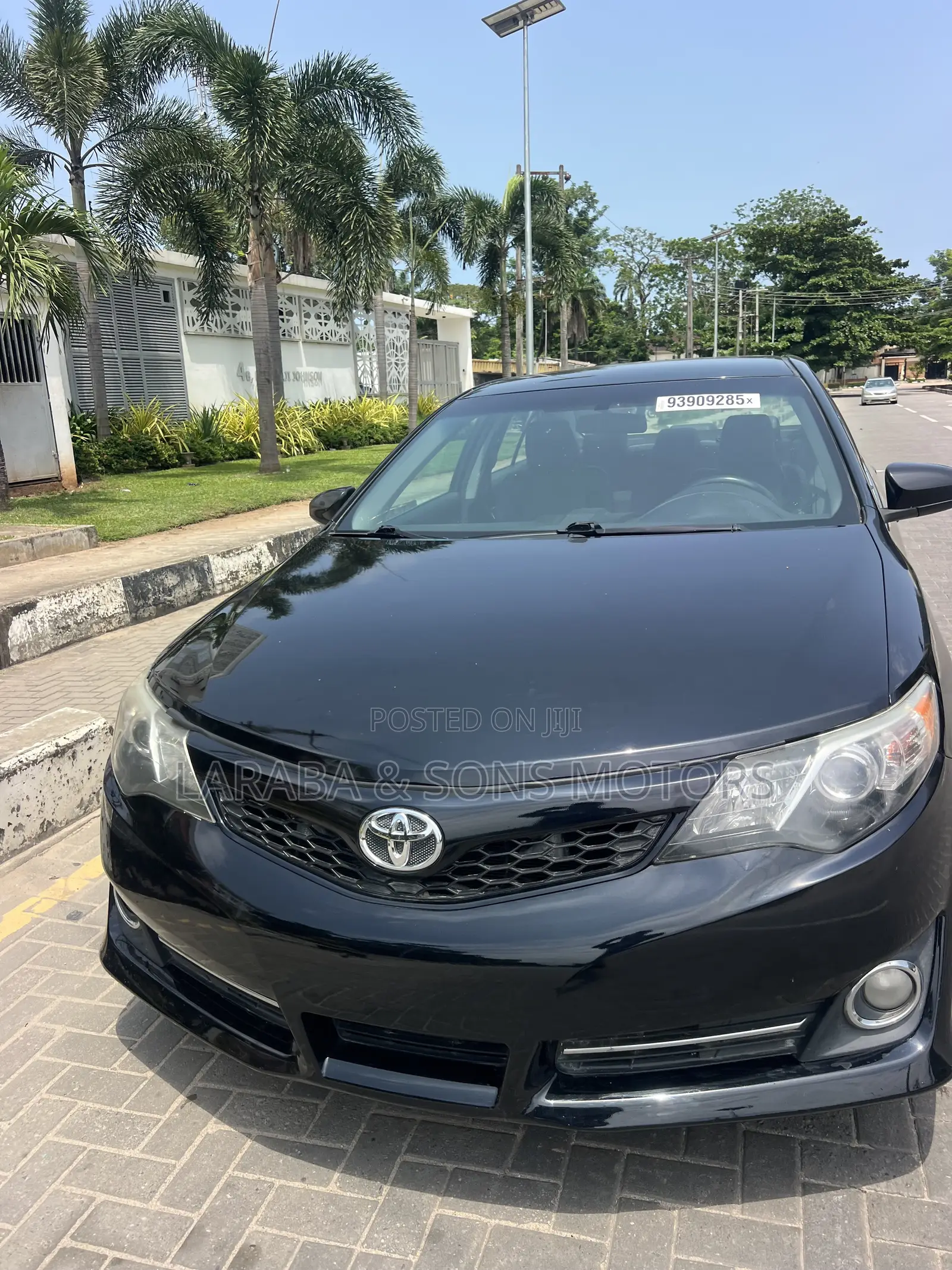 Toyota Camry SE 4dr Sedan (2.5L 4cyl 6A) 2013 Black
