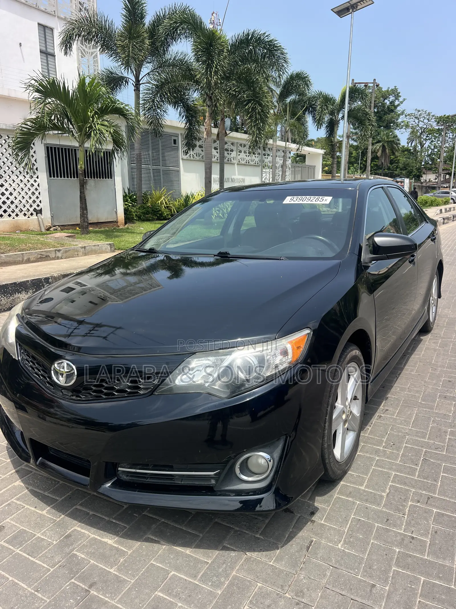 Toyota Camry SE 4dr Sedan (2.5L 4cyl 6A) 2013 Black