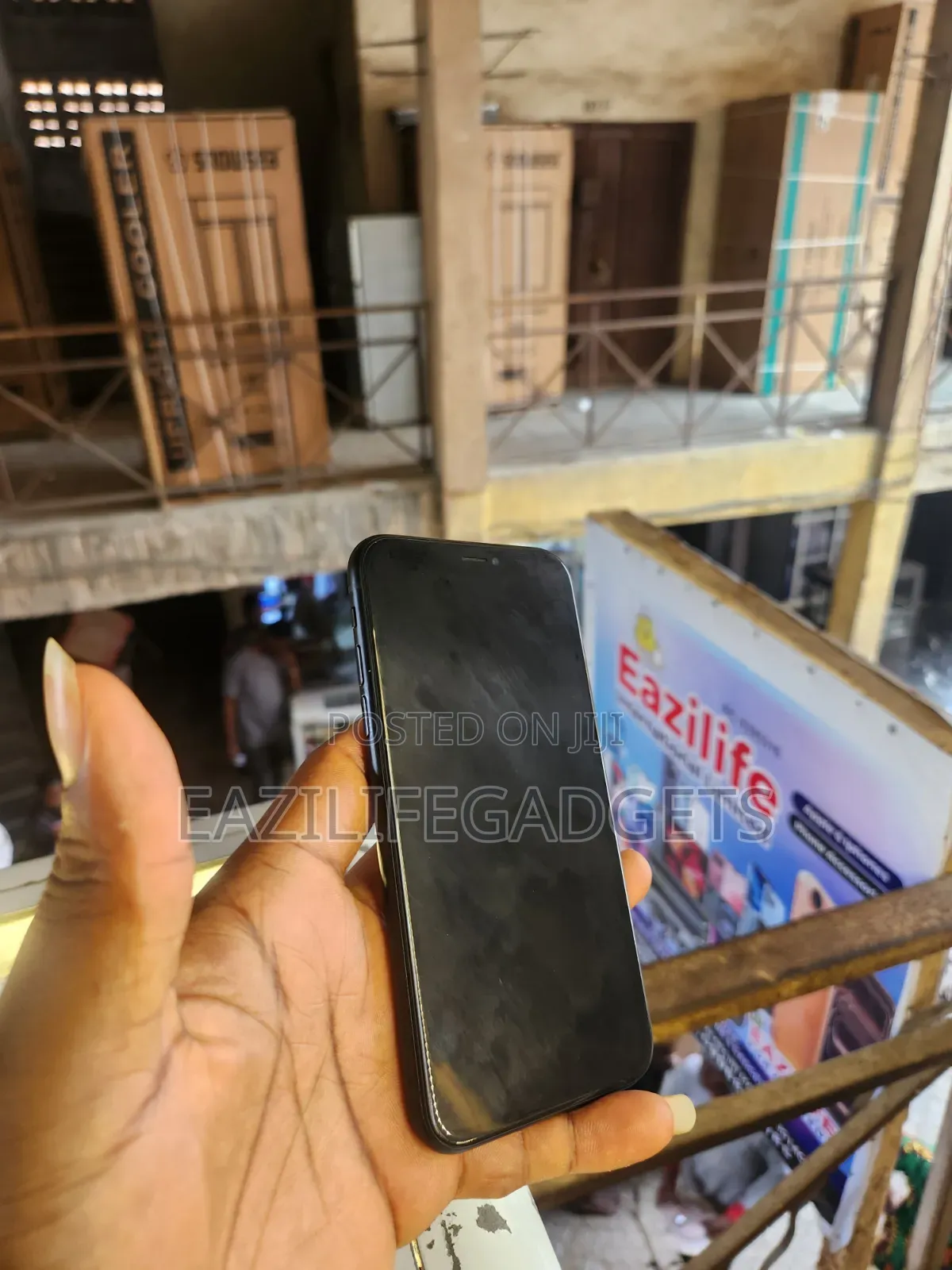 New Apple iPhone XR 64 GB Black