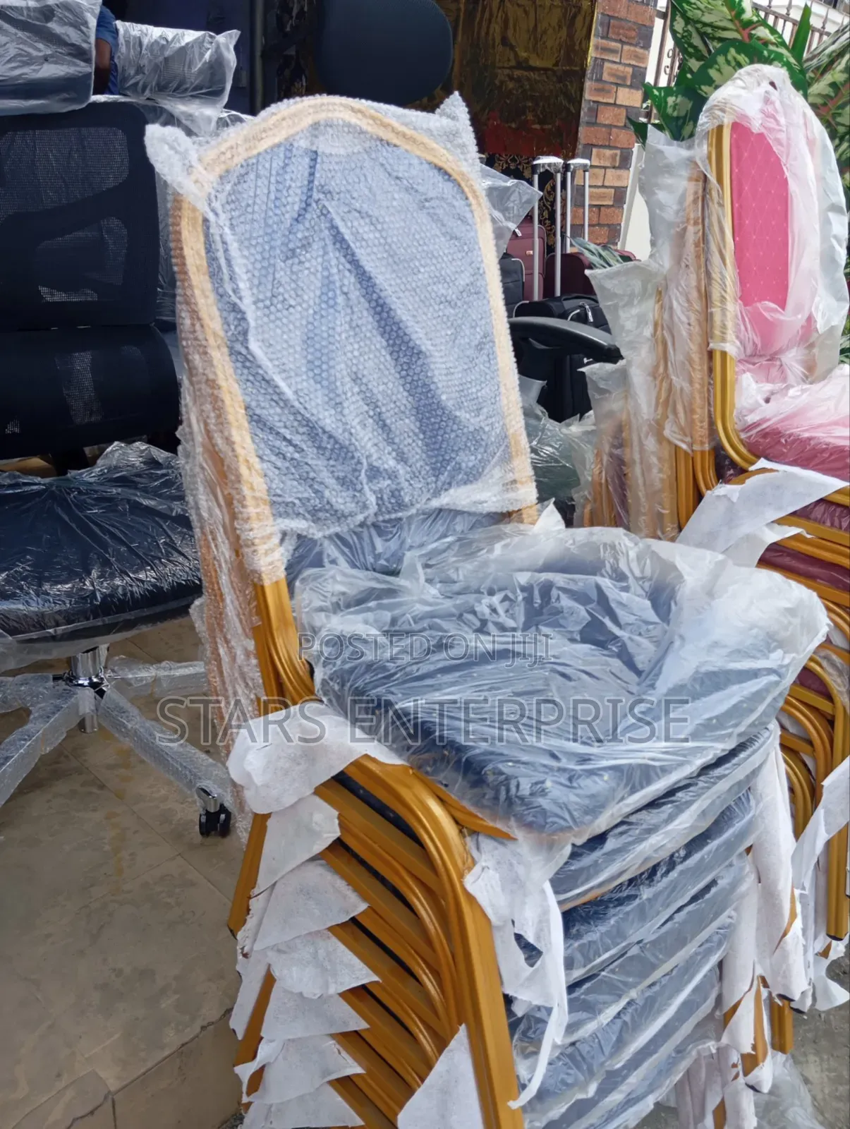 Event Chair / Gathering Chair