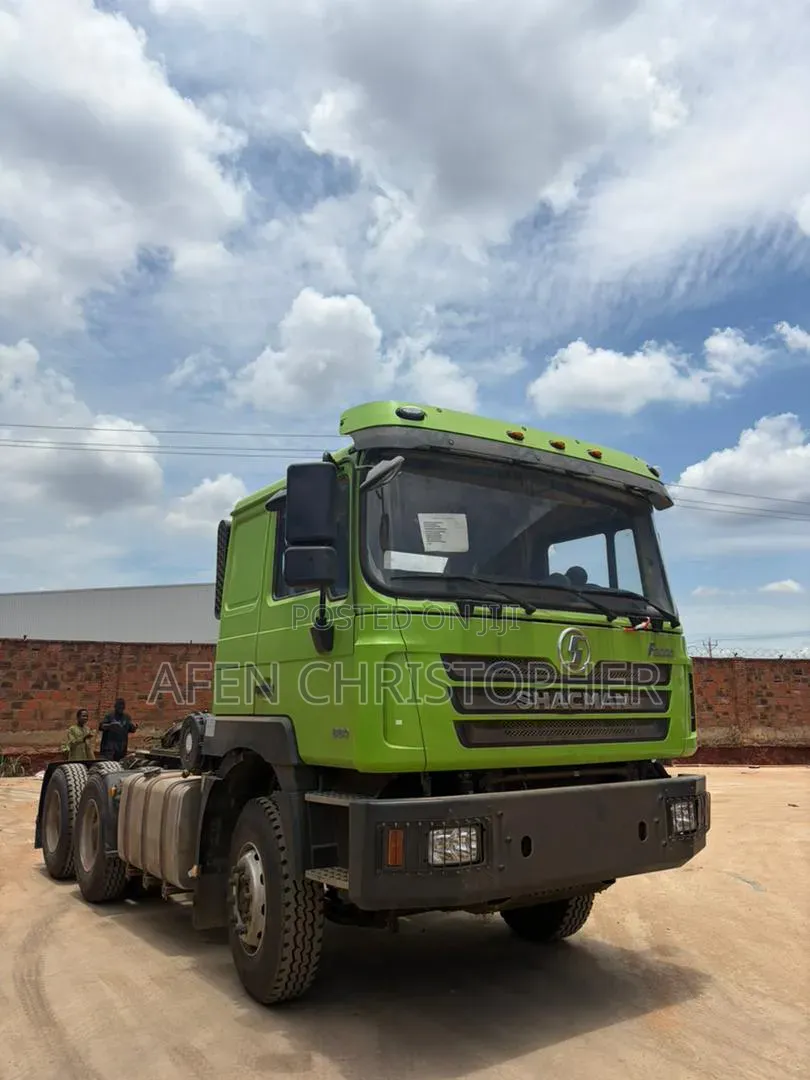 Brand New Shacman Tractor Head 371hp