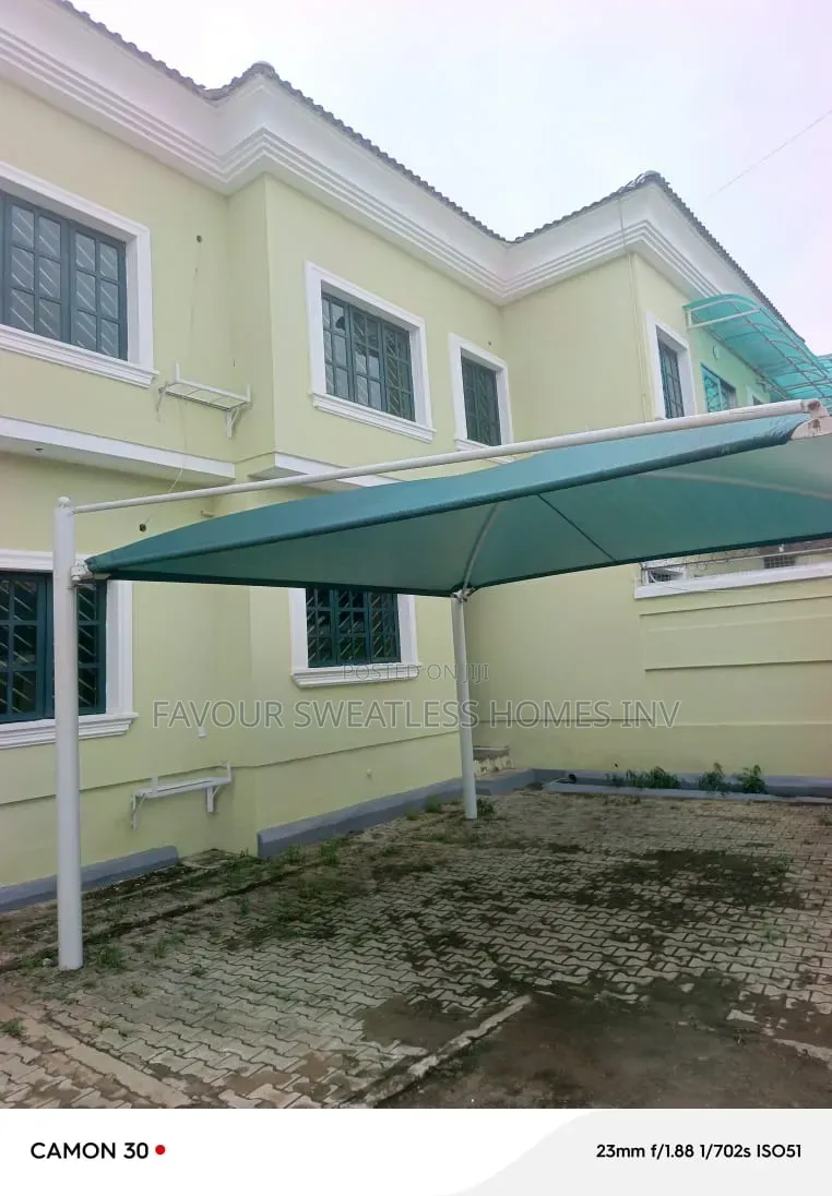 4bdrm Duplex in Magodo Ph1 Gra for rent