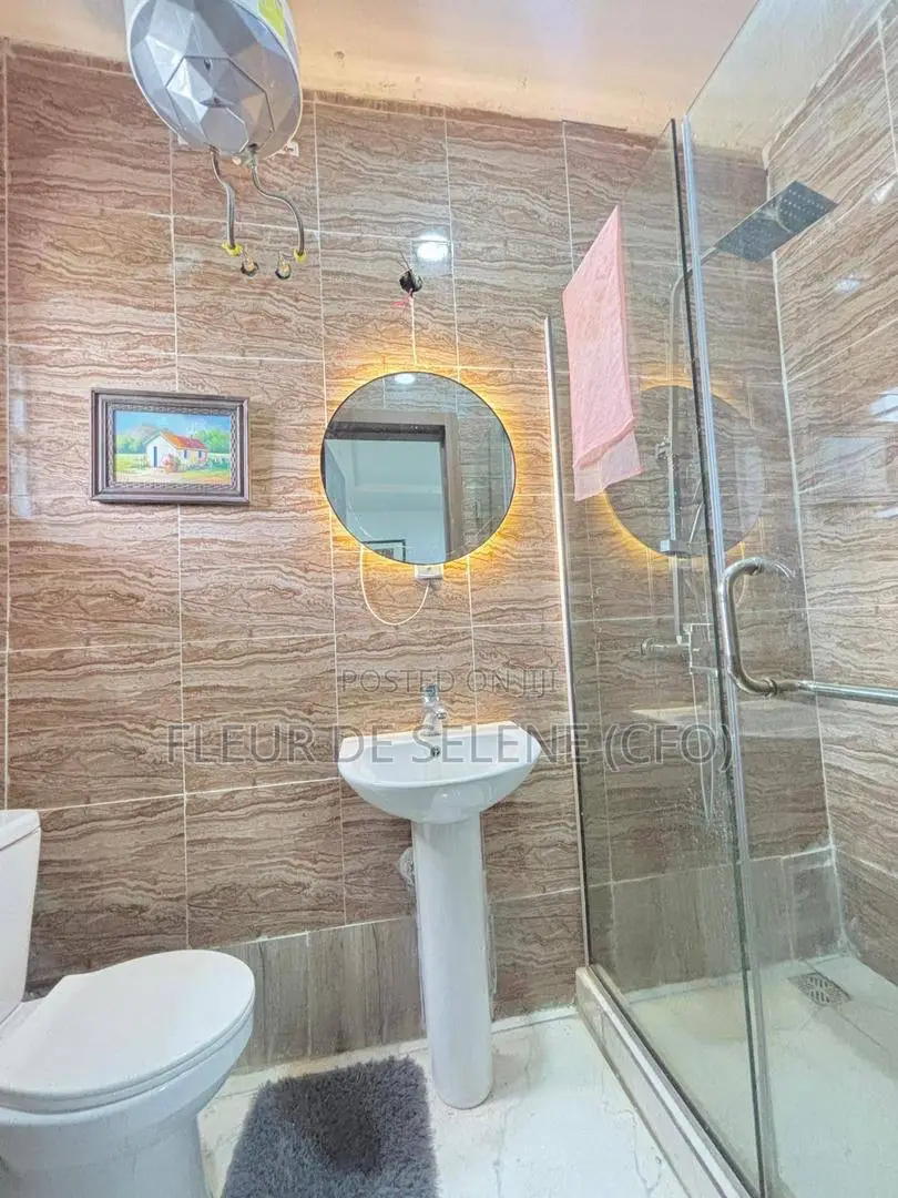Luxurious One Bedroom Apartment