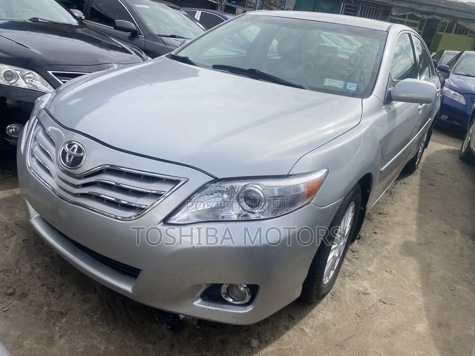 Toyota Camry LE 4dr Sedan (2.5L 4cyl 6A) 2011 Silver